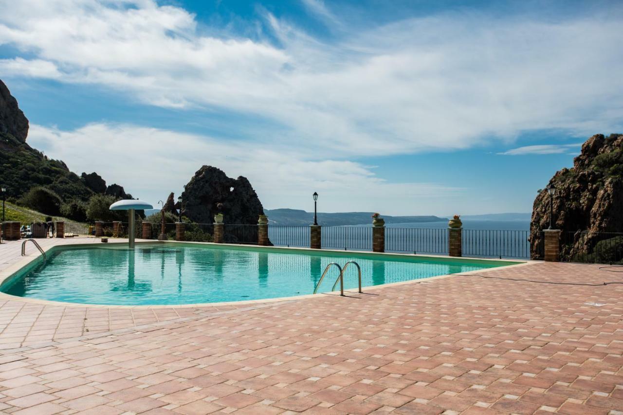 Villa Brezza Marina Nebida Екстериор снимка